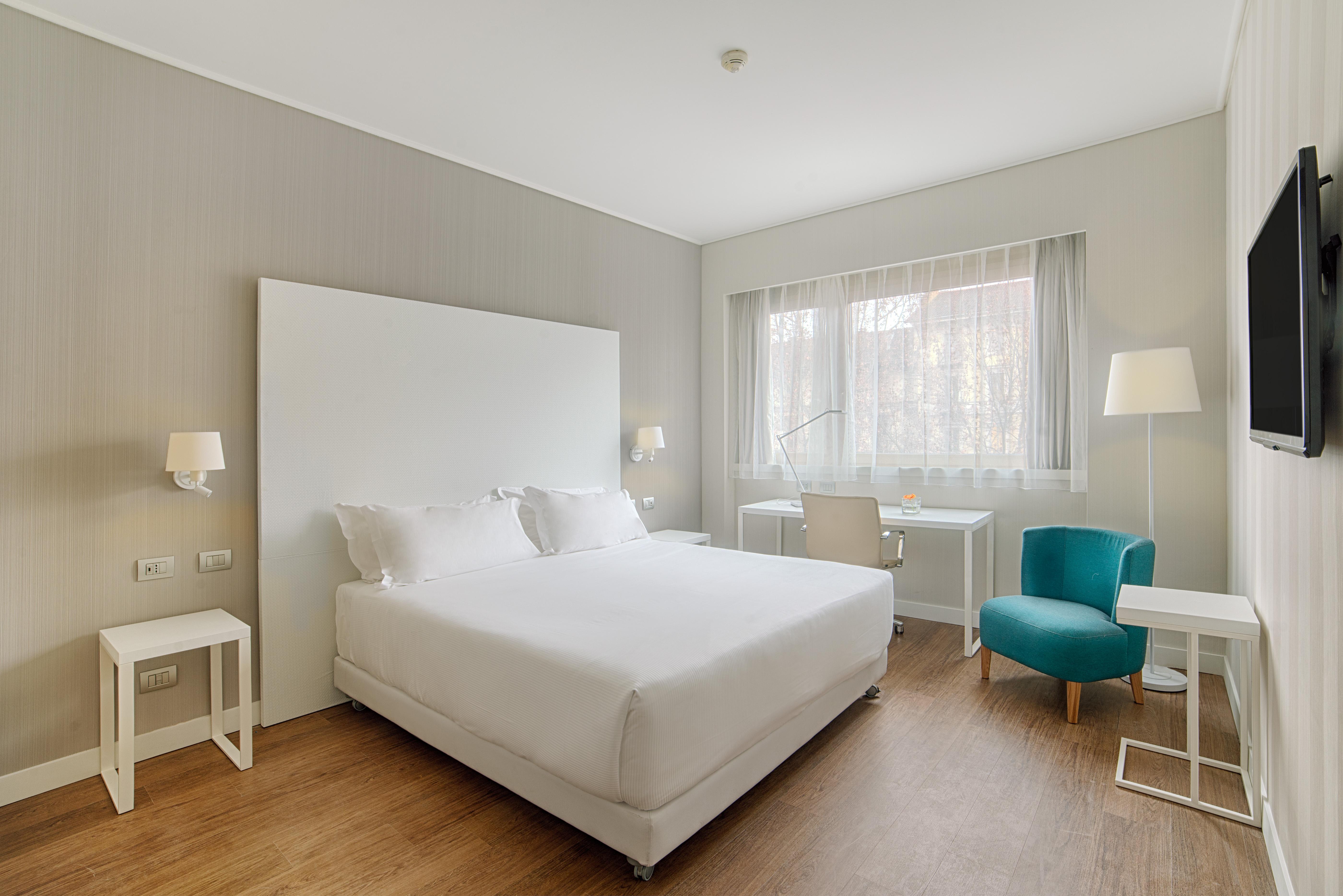 Hotel NH Torino Centro Esterno foto